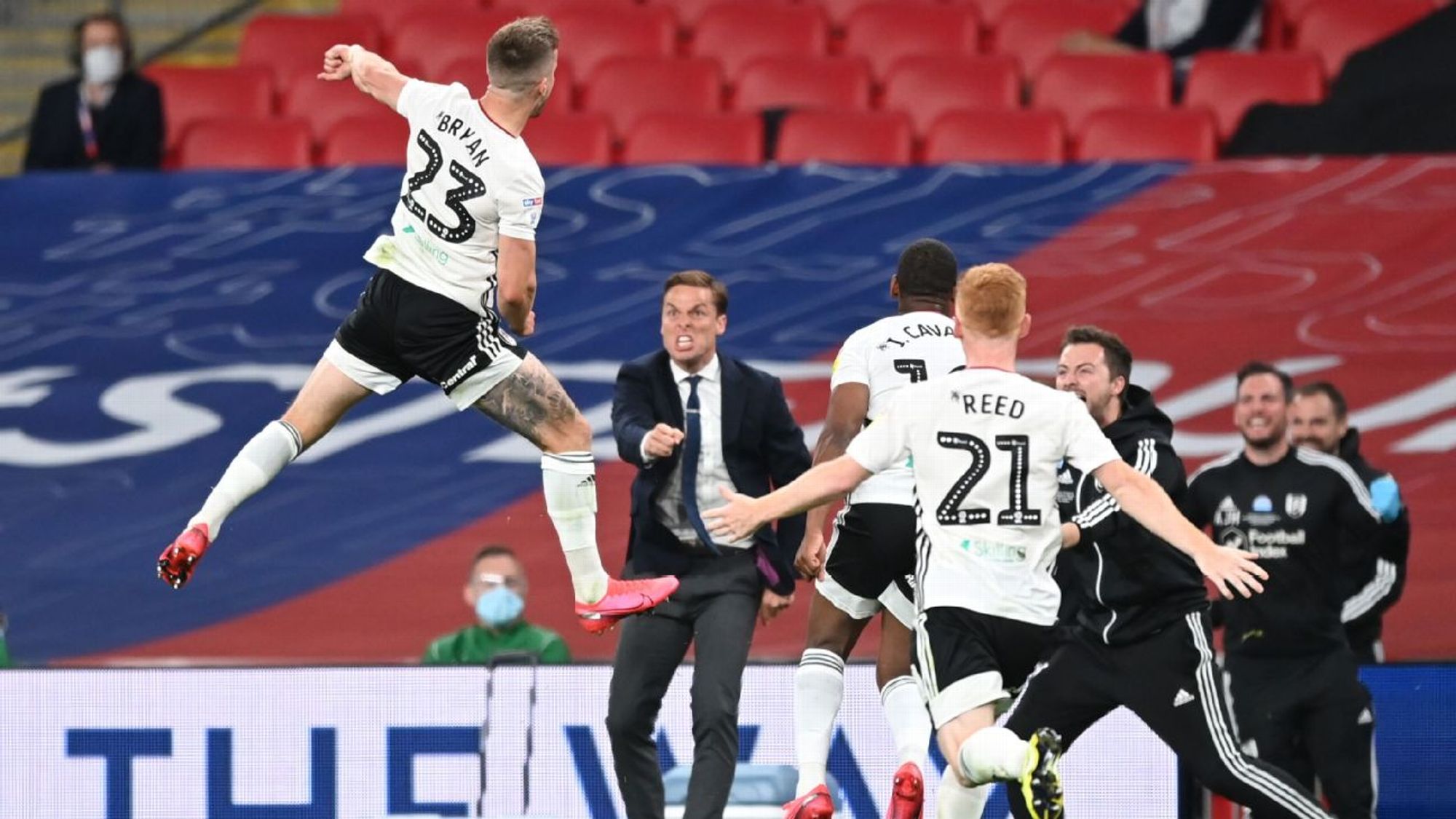 更是备受关 更是备受关